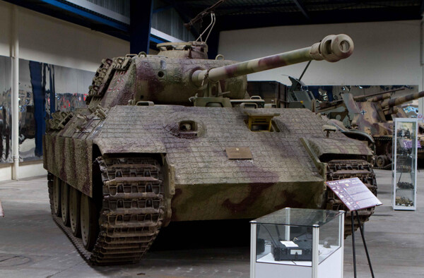 豹式坦克图片