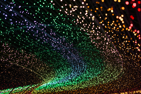 日本东京迪士尼乐园夜景光影彩虹图片
