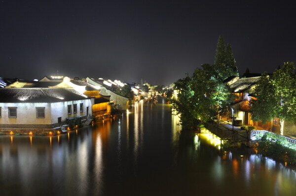 村莊夜景觀圖圖片