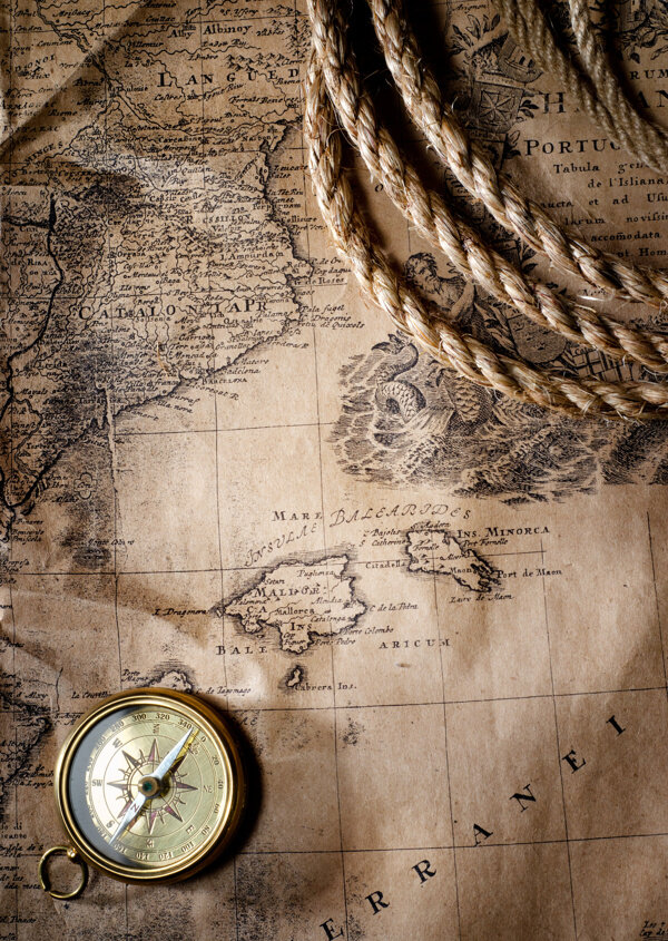 指南针与与航海地图