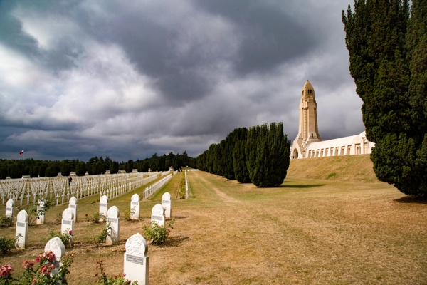 法国凡尔登纪念公墓风景