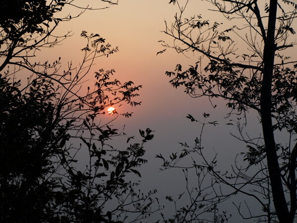廬山夕陽圖片