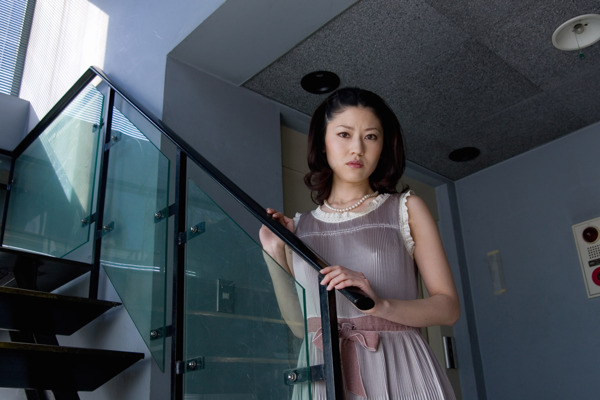 平?jīng)g里萊子圖片