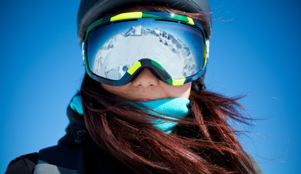 滑雪的美女图片