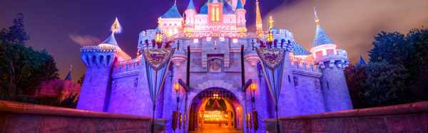 梦幻紫色城堡banner背景