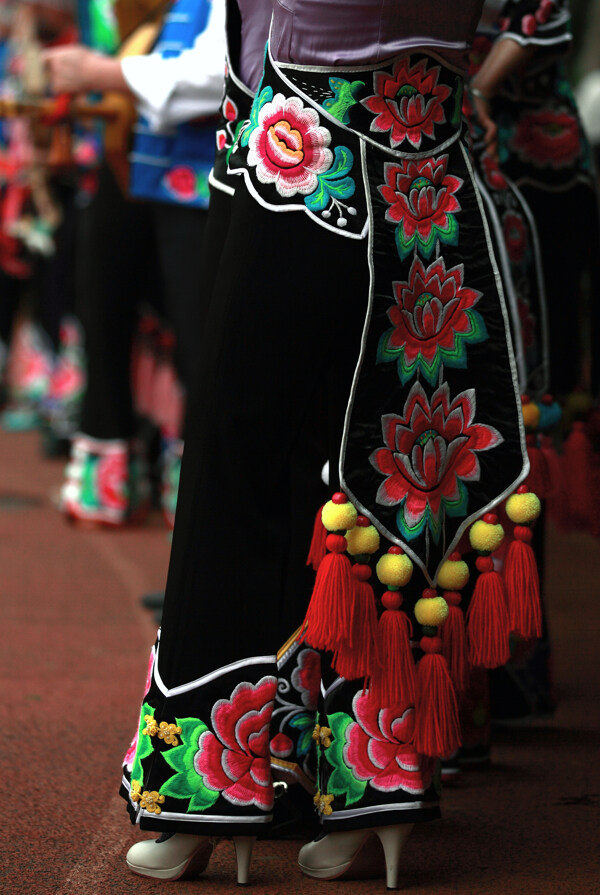 少數(shù)民族服飾圖片