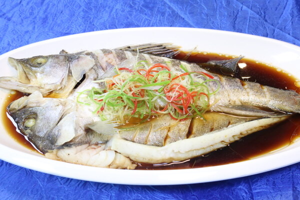 清蒸白釣魚
