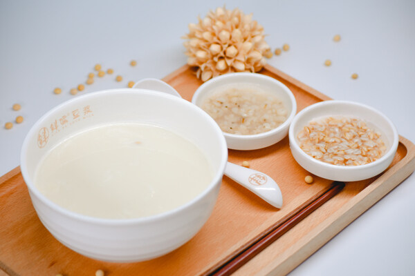 燕麦薏米豆浆