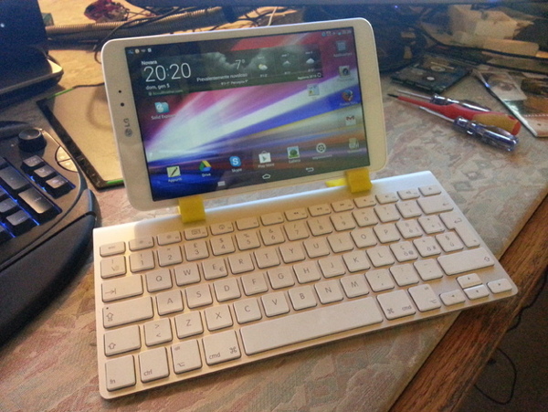 苹果无线键盘LGG8.3垫架重装上阵