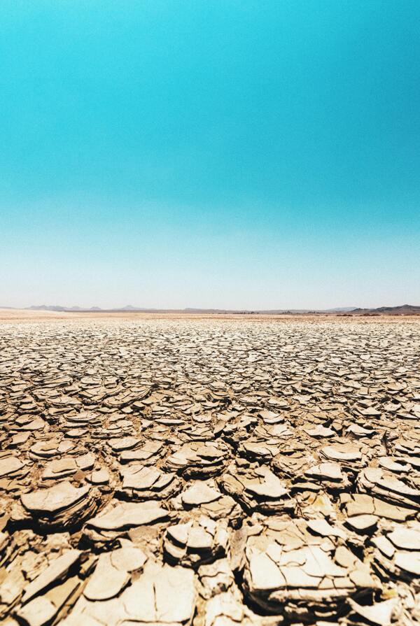 干涸的土地干旱的土地农田图片