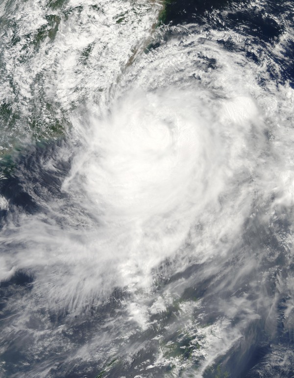 台风莫拉克Aqua卫星影像图片