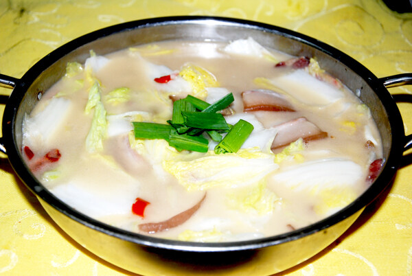 鹽水肉火鍋圖片