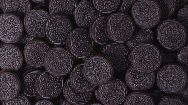 黑巧克力饼干图片
