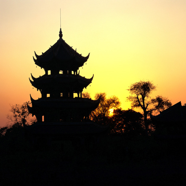 霞光剪影圖片