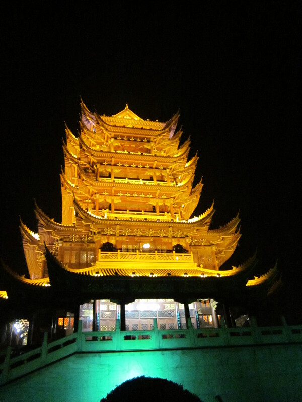 郴州五岭阁夜景图片