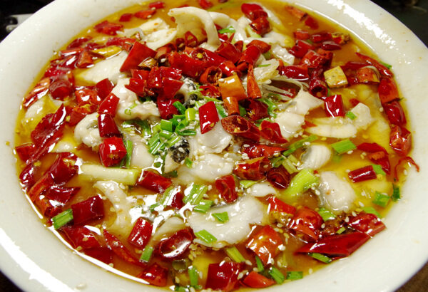沸騰黑魚