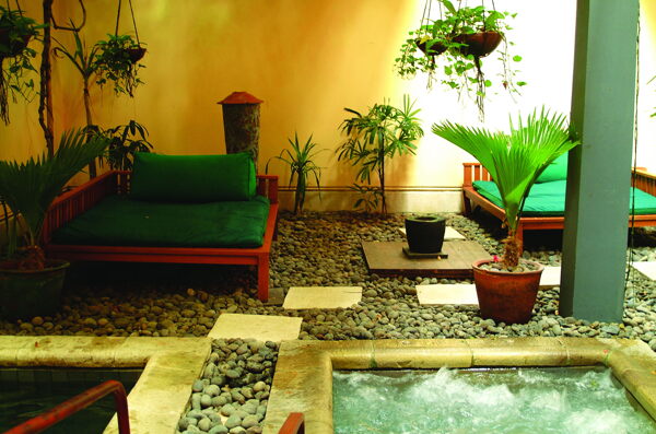 巴厘岛室内温泉图片