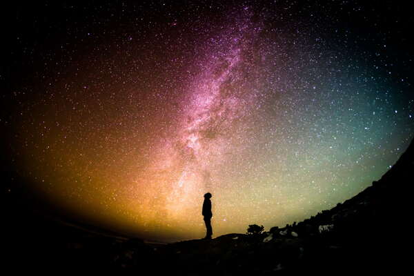 仰望星空的人银河宇宙