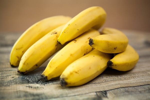 黄色香蕉串高清图片