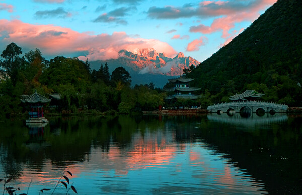 丽江黑龙潭公园风景