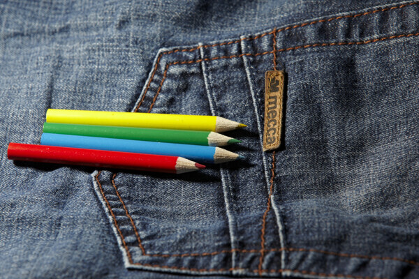 铅笔牛仔裤图片