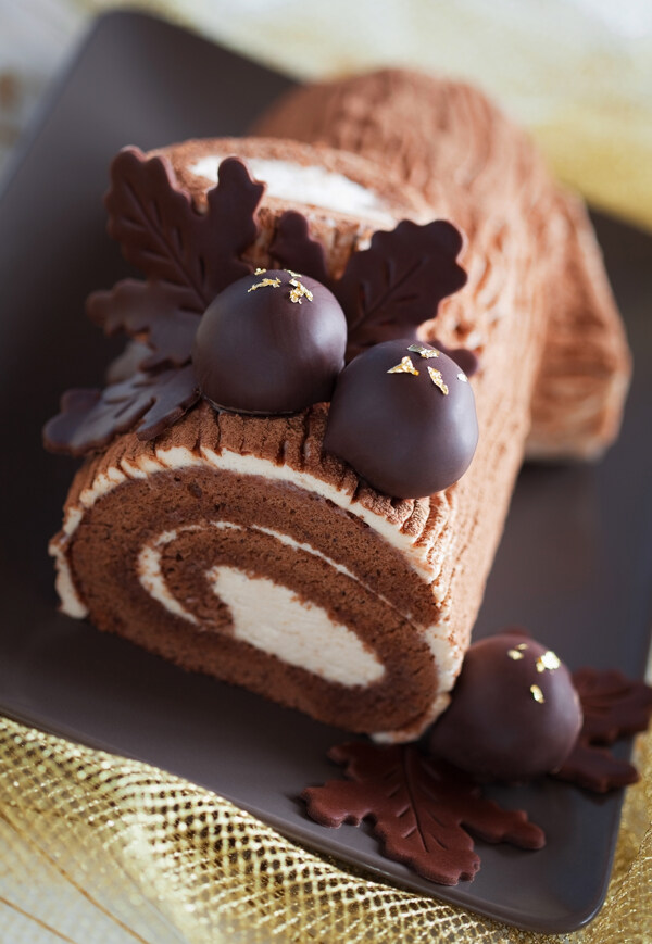 巧克力树皮蛋糕卷