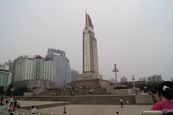 八一起义纪念碑图片
