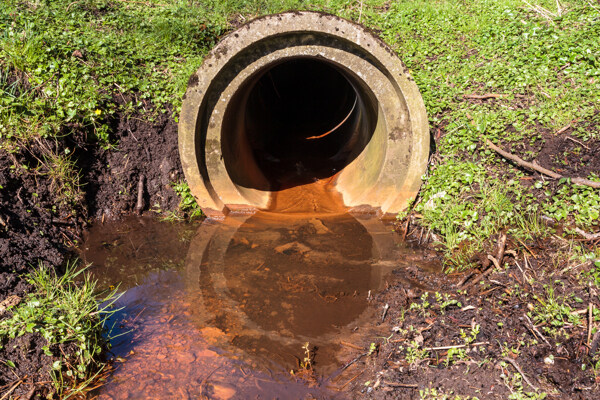 排水道污染图片