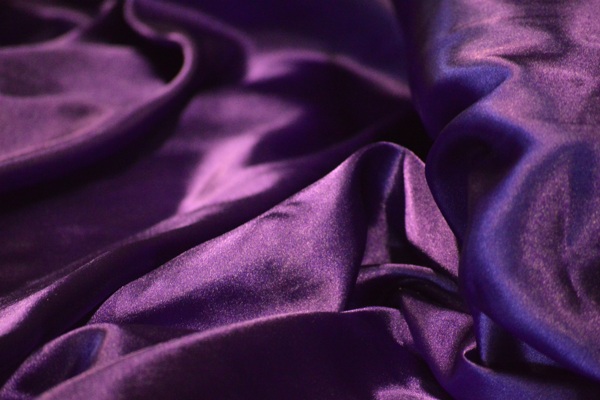 紫色丝绸高端合成背景素材