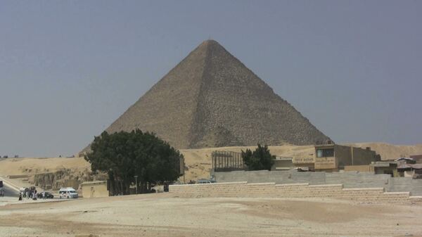 埃及金字塔进入股市的录像视频免费下载