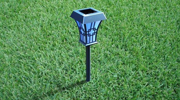 bluemood现代风格的太阳能草坪灯
