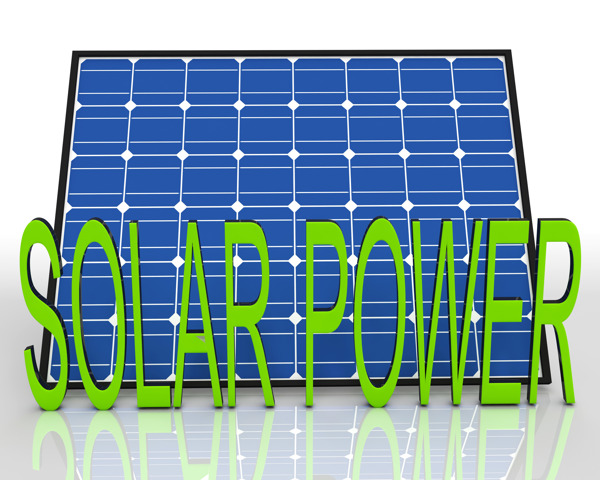 太阳能电池板和功率的文字显示的能量源