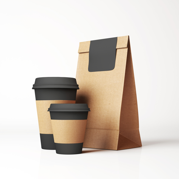 咖啡杯子与快餐纸袋