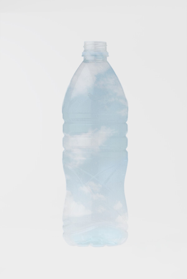 一个塑料瓶子特写图片