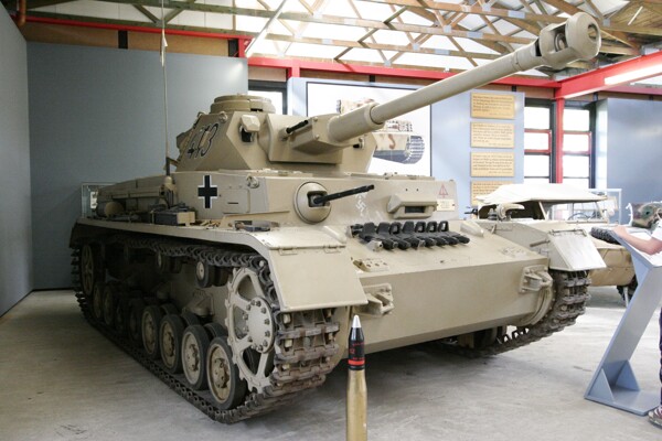 下载四号坦克是二战德国军队规模135