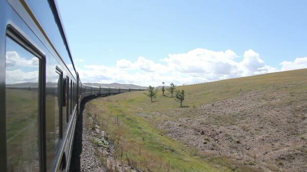 穿越西伯利亚的列车在蒙古