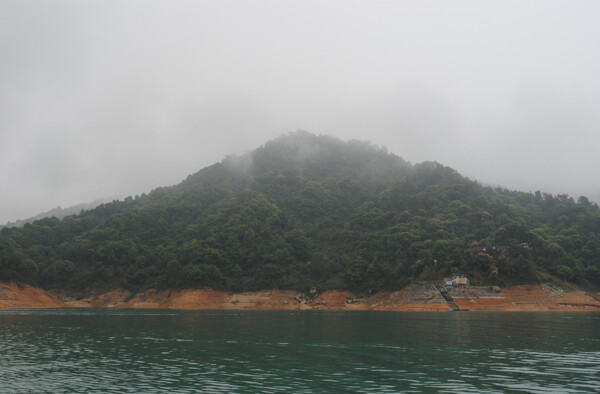 美丽的万绿湖风景图片