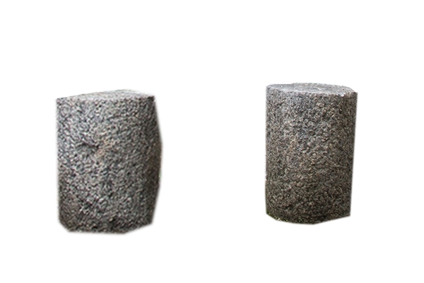 两个石头做的石墩子