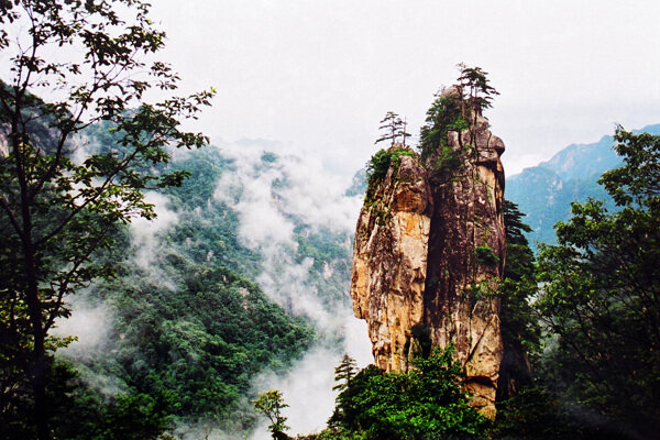 尧山和合峰图片