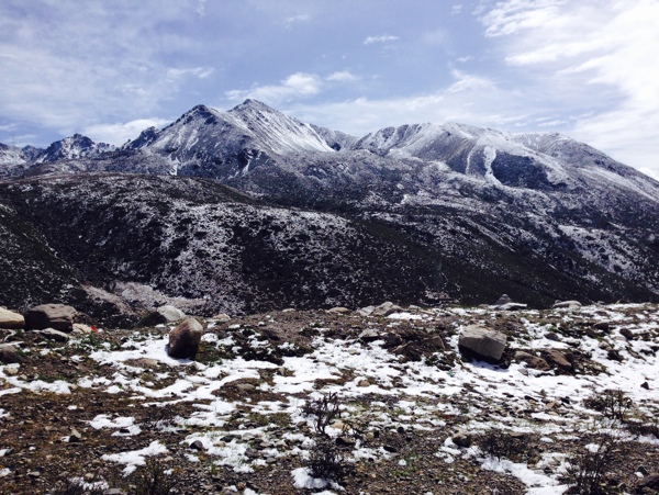 折多山雪山图片