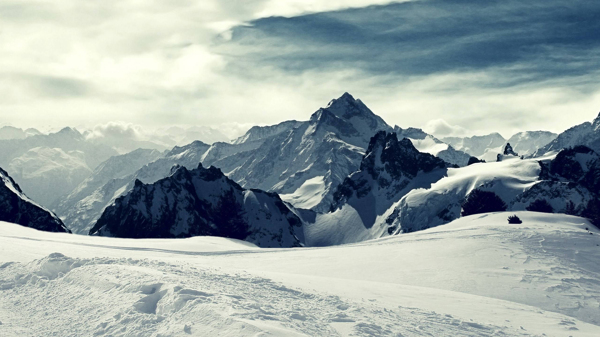 雪山背景图片素材免费下载
