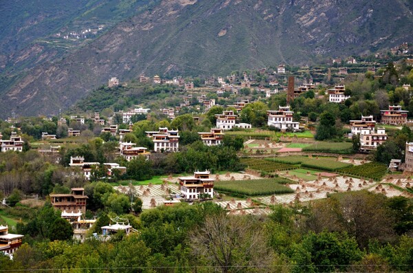 四川丹巴甲居藏寨风景