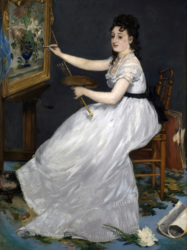 穿白裙的绘画女人图片