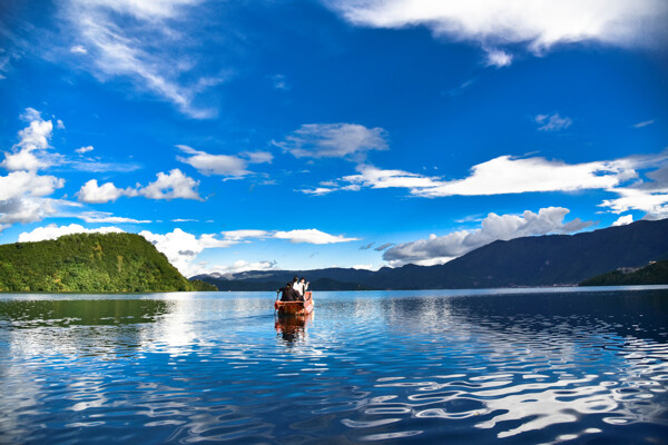 泸沽湖