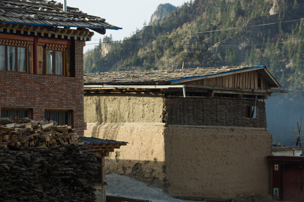扎尕那藏寨民居图片