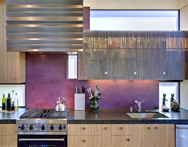现代风格厨房灶台设计家装效果图