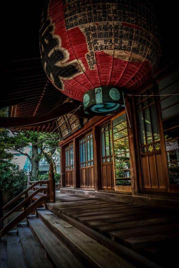 日式灯笼木头台阶背景素材