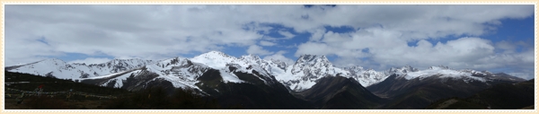 白马雪山全景图片