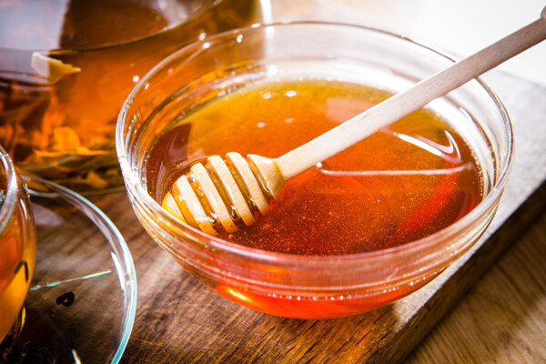玻璃碗里的蜂蜜图片