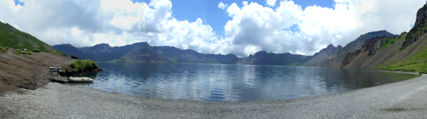 天家湖泊风景图片